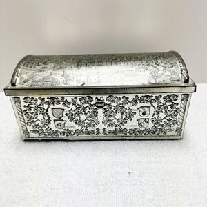 Vintage E. Otto Shmidt Gingerbread Tin German